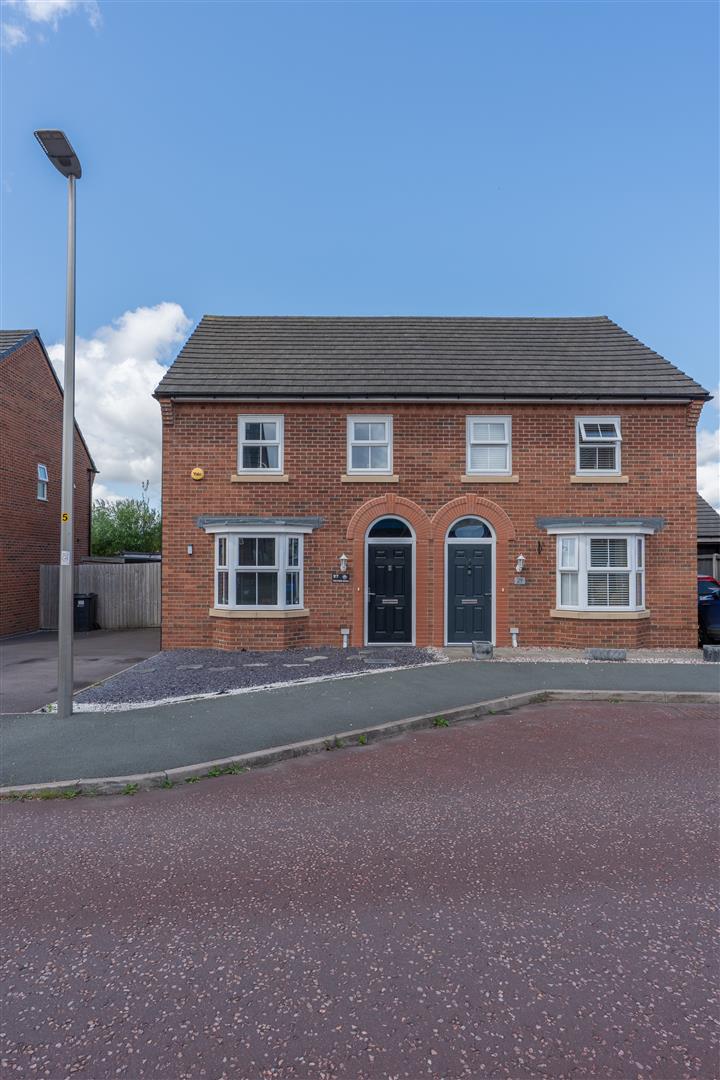 3 bedroom  Semi Detached House for Sale in Northwich